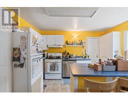 845 QUEENS AVENUE - 27
