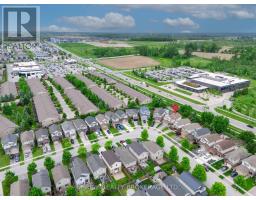 899 BRADSHAW CRESCENT - 2