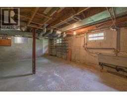 376 CEDAR AVENUE - 34