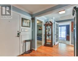 25 FOSTER AVENUE - 8