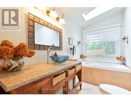 26 OAK STREET - 20
