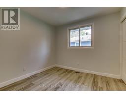 42 WENLOCK CRESCENT - 10