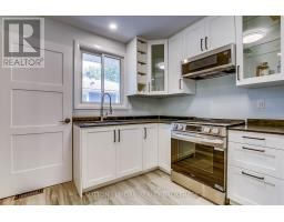 42 WENLOCK CRESCENT - 6