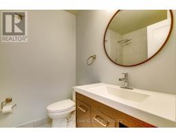 42 WENLOCK CRESCENT - 8