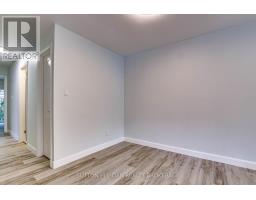 42 WENLOCK CRESCENT - 9
