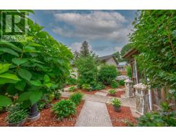 1864 PARKHURST AVENUE - 39
