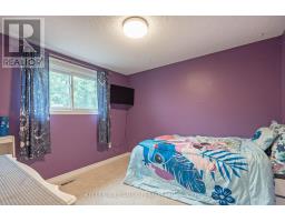 21 BEECHBANK CRESCENT - 24