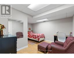 487 JEFFREYBROOK CLOSE - 34