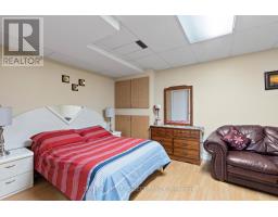 487 JEFFREYBROOK CLOSE - 35