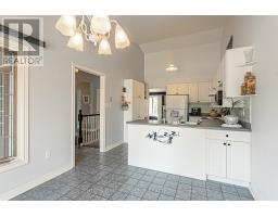 13 - 627 WHARNCLIFFE ROAD S - 13