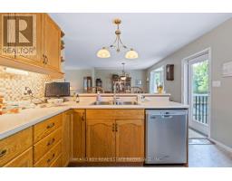 56 ROSSITER ROAD - 21