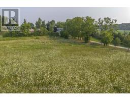39006 ZURICH-HENSALL ROAD - 13