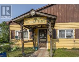 39006 ZURICH-HENSALL ROAD - 17