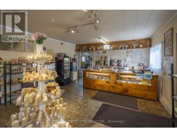 39006 ZURICH-HENSALL ROAD - 19