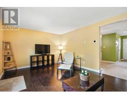 121 - 166 SOUTHDALE ROAD W - 11
