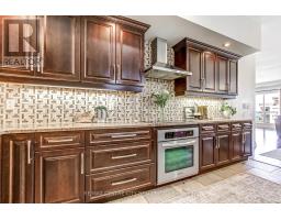 2401 - 330 RIDOUT STREET N - 10