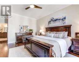 2401 - 330 RIDOUT STREET N - 17