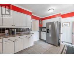 58 VILLENEUVE CRESCENT - 16