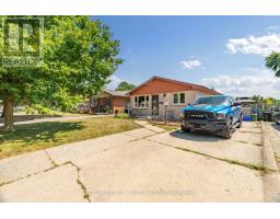 58 VILLENEUVE CRESCENT - 4