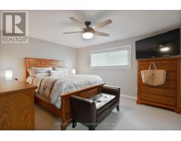 21 - 320 WESTMINSTER AVENUE - 18