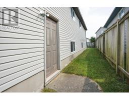 165 THURMAN CIRCLE - 3