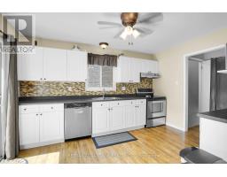 19 SOUTHCOTT COURT - 12