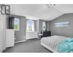 19 SOUTHCOTT COURT - 17