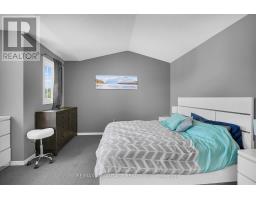 19 SOUTHCOTT COURT - 18