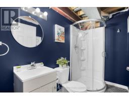 19 SOUTHCOTT COURT - 6