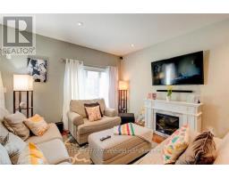 34 - 1016 OAKCROSSING GATE - 14