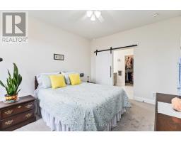 53 - 159 COLLINS WAY - 28