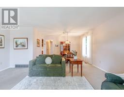 19 FARMINGTON DRIVE - 11