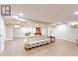 19 FARMINGTON DRIVE - 30