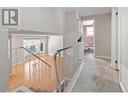 7 ROLLSCOURT GARDENS - 18