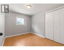 7 ROLLSCOURT GARDENS - 22