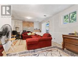 7 ROLLSCOURT GARDENS - 31