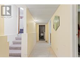 7 ROLLSCOURT GARDENS - 38
