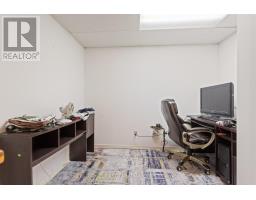 7 ROLLSCOURT GARDENS - 39