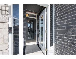 1852 FOXRIDGE CRESCENT - 4