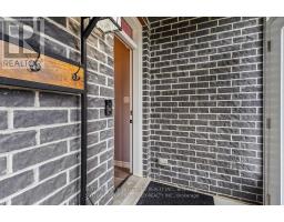1852 FOXRIDGE CRESCENT - 5
