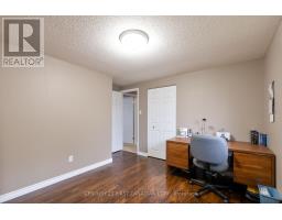 340 CANTERBURY PLACE - 25