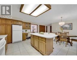 60 BIRCHMOUNT WALK - 16