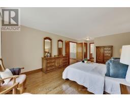 60 BIRCHMOUNT WALK - 26