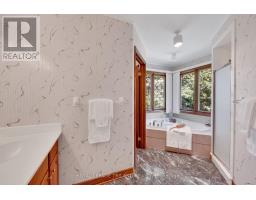60 BIRCHMOUNT WALK - 29