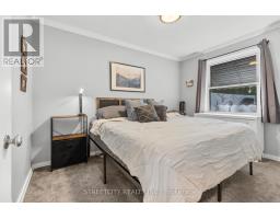 29 APELDOORN CRESCENT - 17