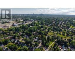 29 APELDOORN CRESCENT - 27