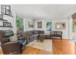 29 APELDOORN CRESCENT - 9