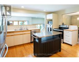 4 BURDOCK COURT - 15