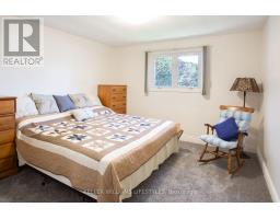 4 BURDOCK COURT - 20