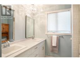 4 BURDOCK COURT - 22
